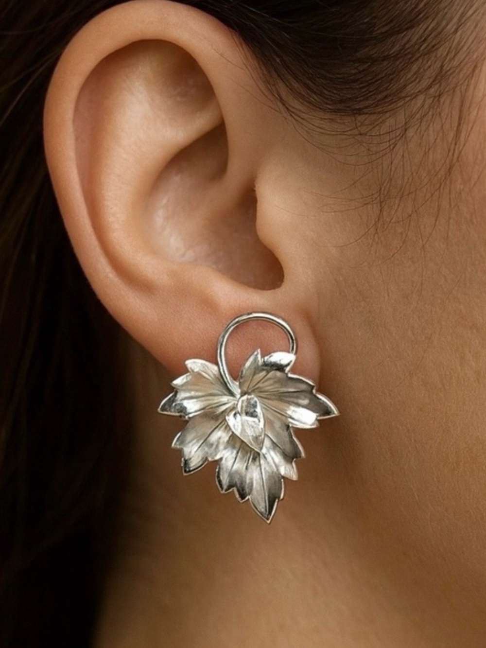 Vintage Sterling Silver Carl-Art Maple Leaf Screwback Earrings